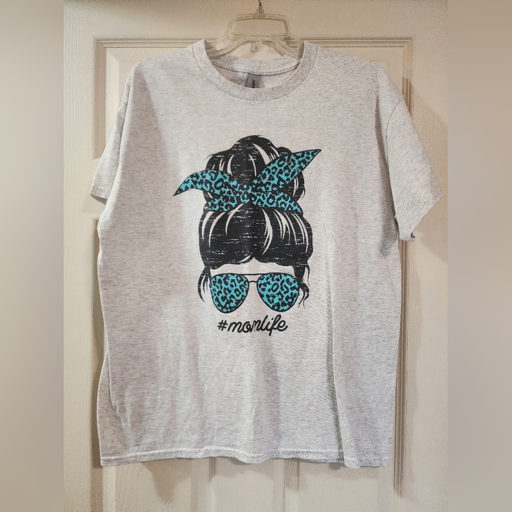 Gray Kids Shirt with Blue Graphic